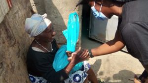 Read more about the article Famílias carenciadas da Ilha de Luanda